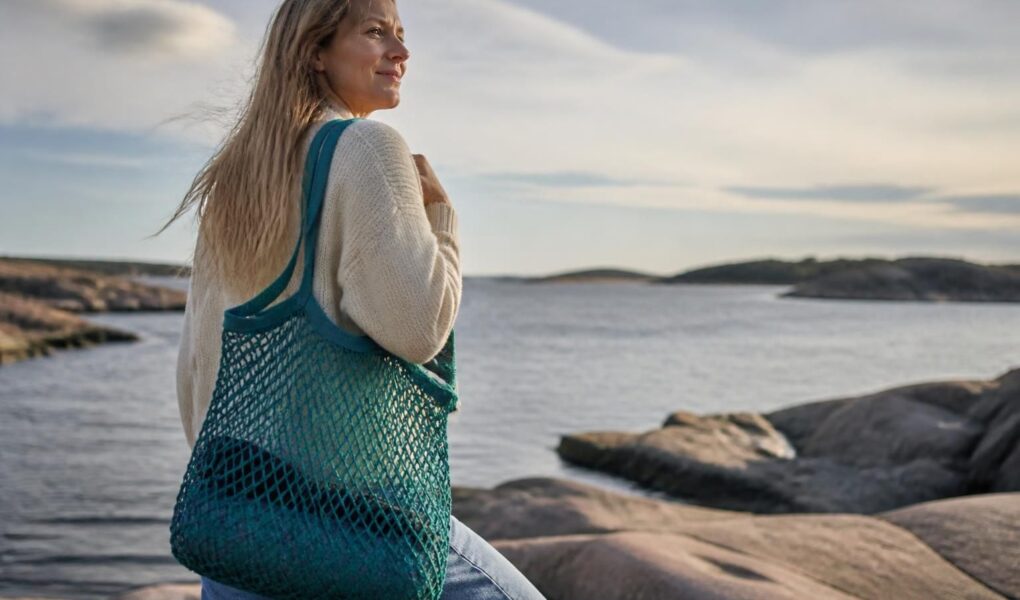 découvrez les avantages des cabas en filet de pêche recyclé, une solution écologique et tendance pour une mode éthique et responsable.