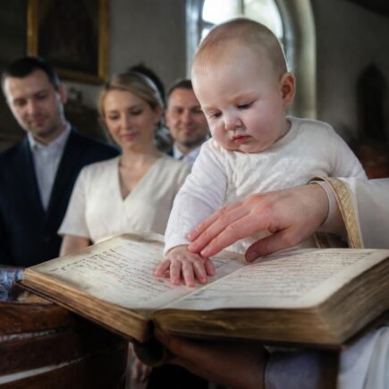 découvrez pourquoi choisir de jolis textes pour un baptême religieux rend ce moment unique et inoubliable, en apportant émotion et spiritualité à la cérémonie.